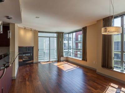 2929 1st Ave APT 322, Seattle, WA, 98121