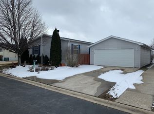 1030 Apple Ln, Manteno, IL 60950