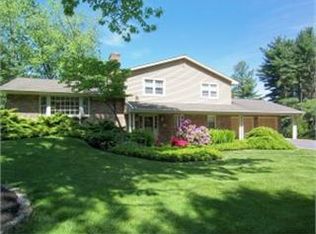 2541 Butter Rd, Lancaster, PA 17601