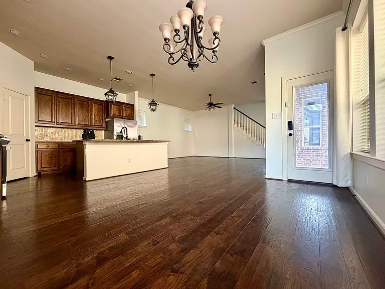 1014 Lone Ivory Trl — Photo 34