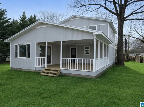 123 Phillips Cir, Columbiana, AL 35051