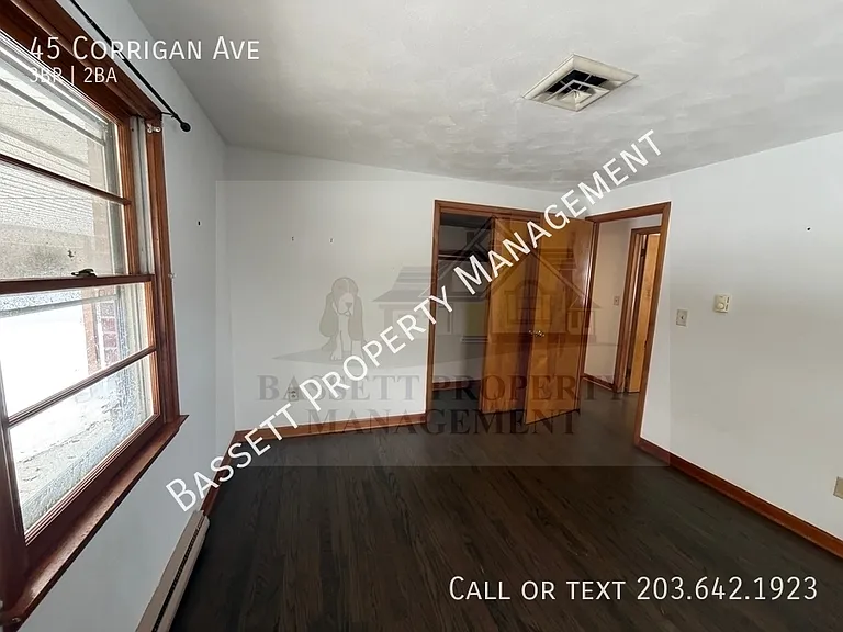 45 Corrigan Ave — Photo 21