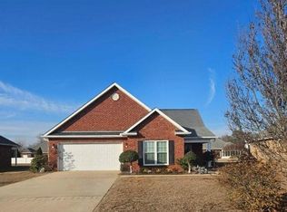 99 Rambling Creek Cv, Byron, GA 31008