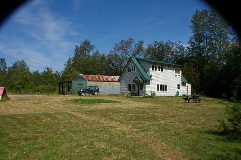 Almost 5 acres of peaceful solitude to enjoy island living!
