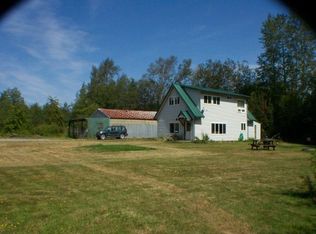 7575 Chestnut Ln, Anacortes, WA 98221