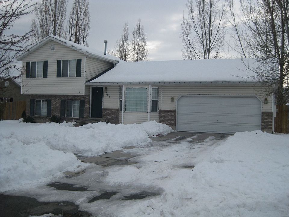 1st image of 681 W 500th St S