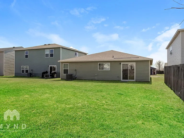 15188 Mill Valley Dr — Photo 23
