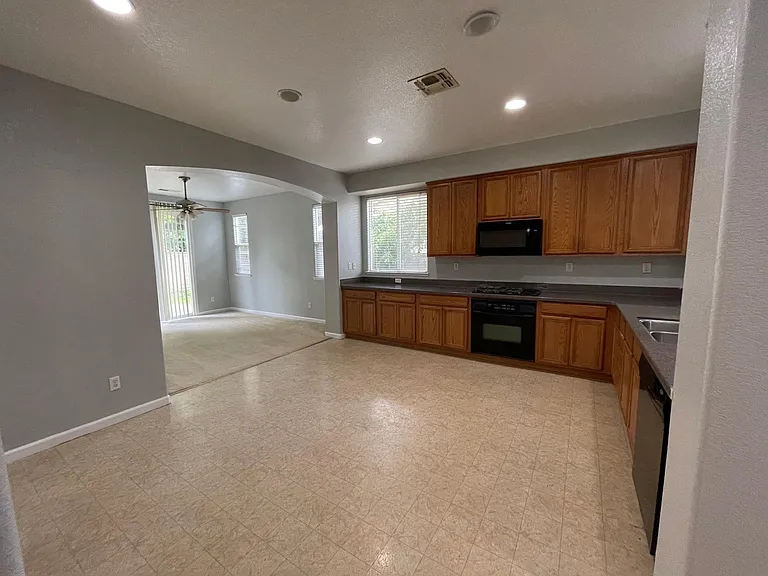 Second Living/Formal Dining