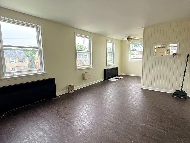 2507 Wetherill St — Photo 2
