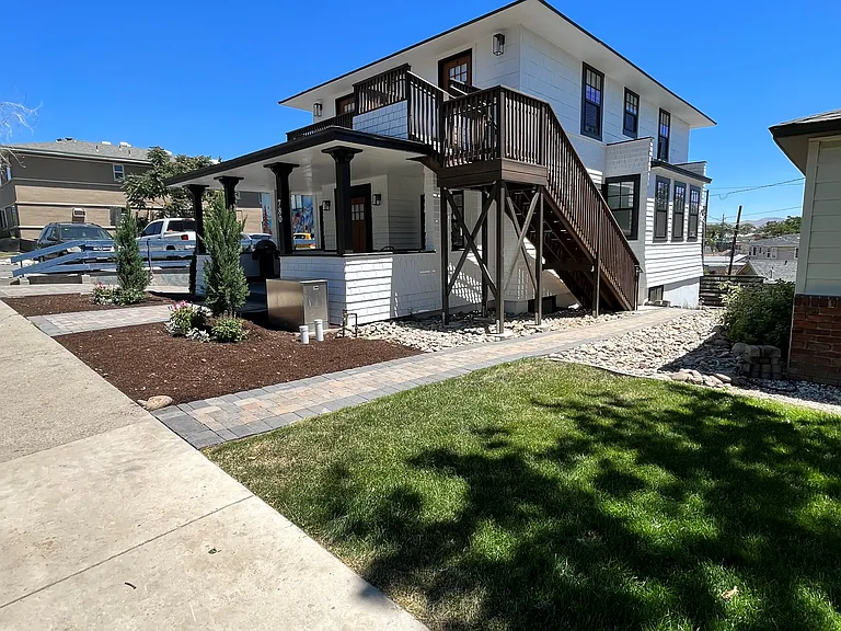 780 Forest St #D — Photo 8