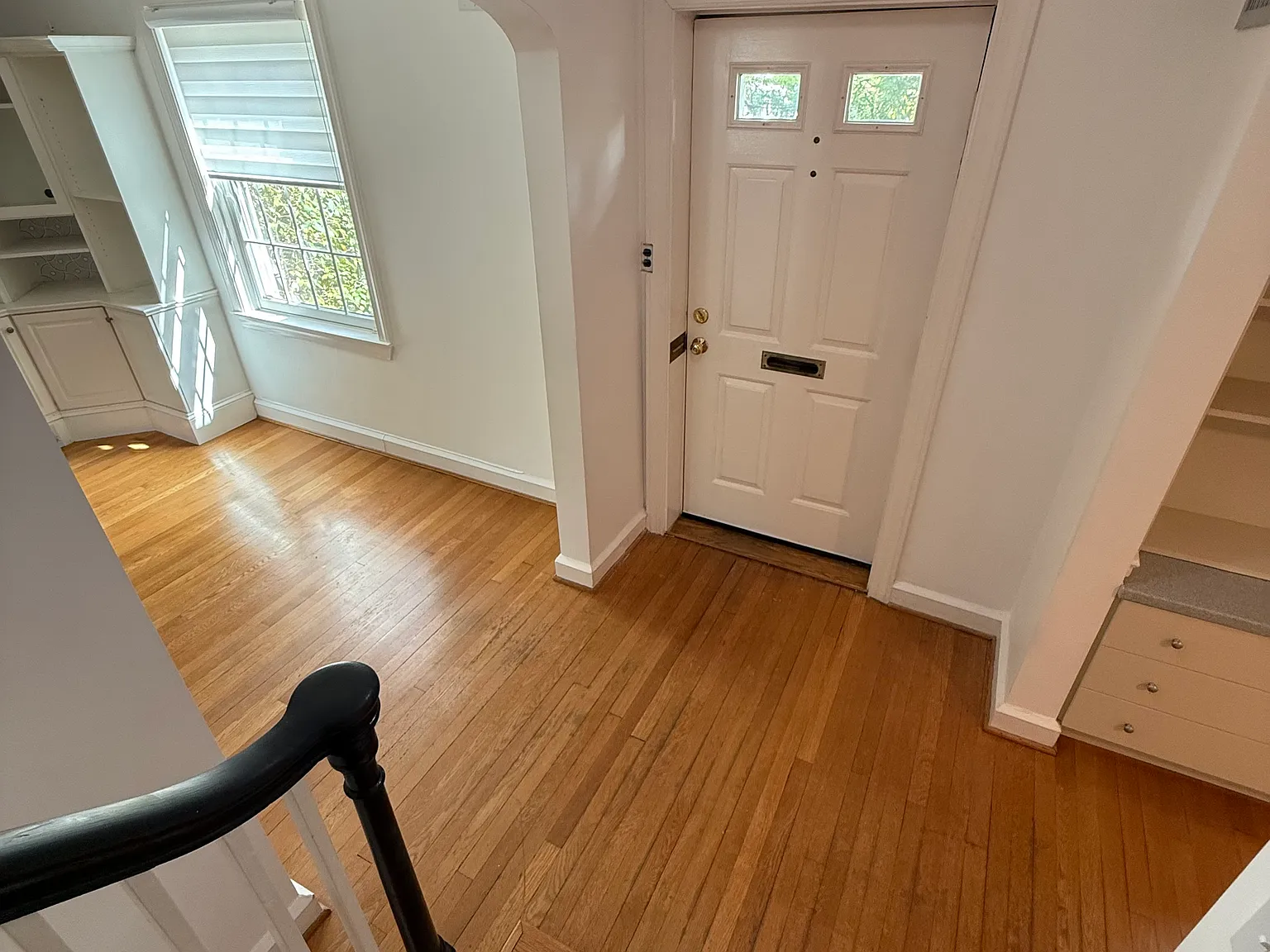 3 bed, 2576 sqft, $6,500 — Photo 4