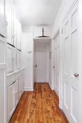 Sold by R New York | media 4