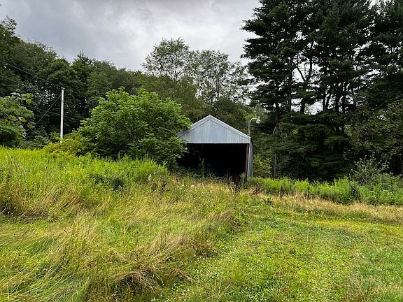 4th image of 1827 Lake Creek Rd