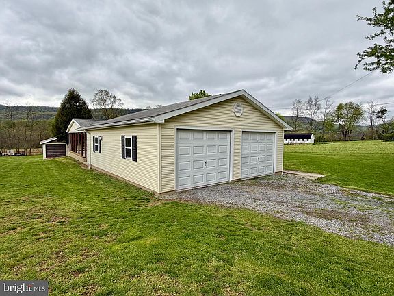 4th image of 1771 Lower Snake Spring Rd