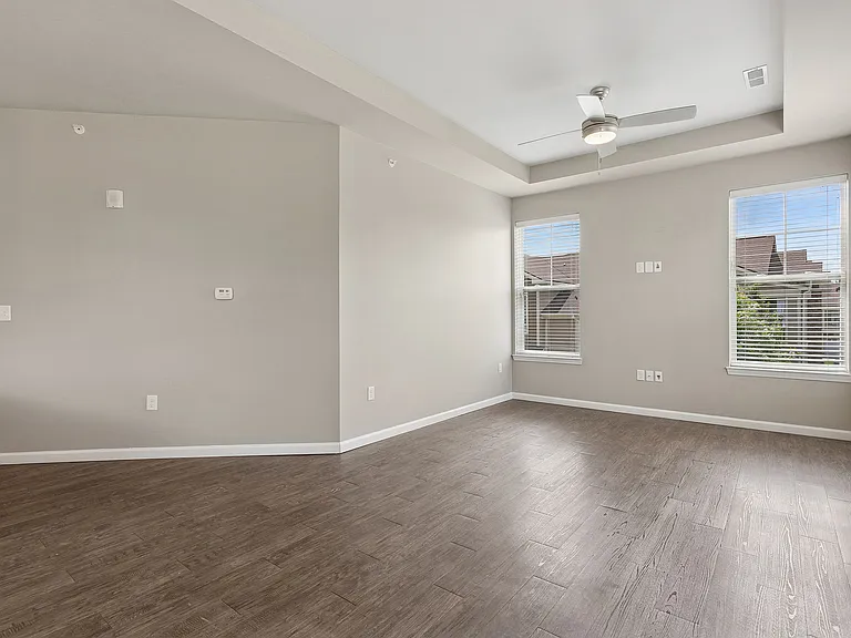 Arrive Brentwood I & II — Photo 28