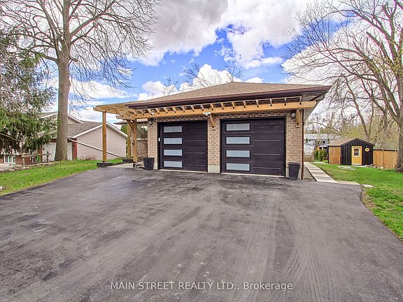 3rd image of 24 Maple Grove Rd