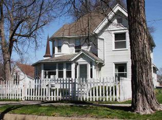 100 E Park St, Wyoming, IL 61491