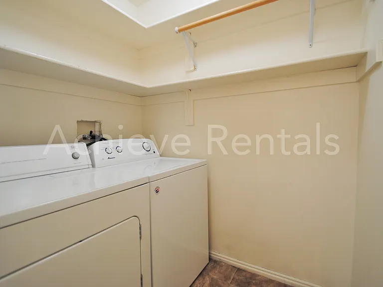 91 Penny Ln — Photo 11