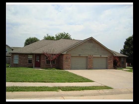 1st image of 609 Paige Pl N