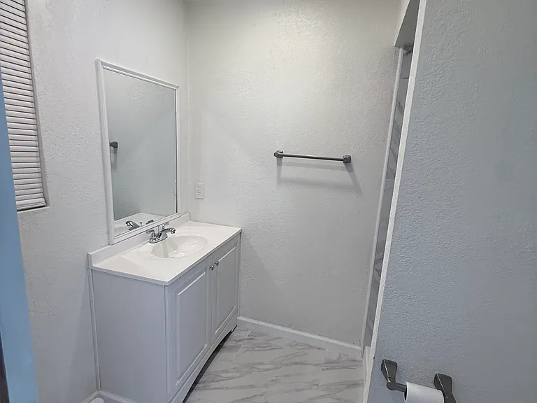 4501 De Ette Ave — Photo 5