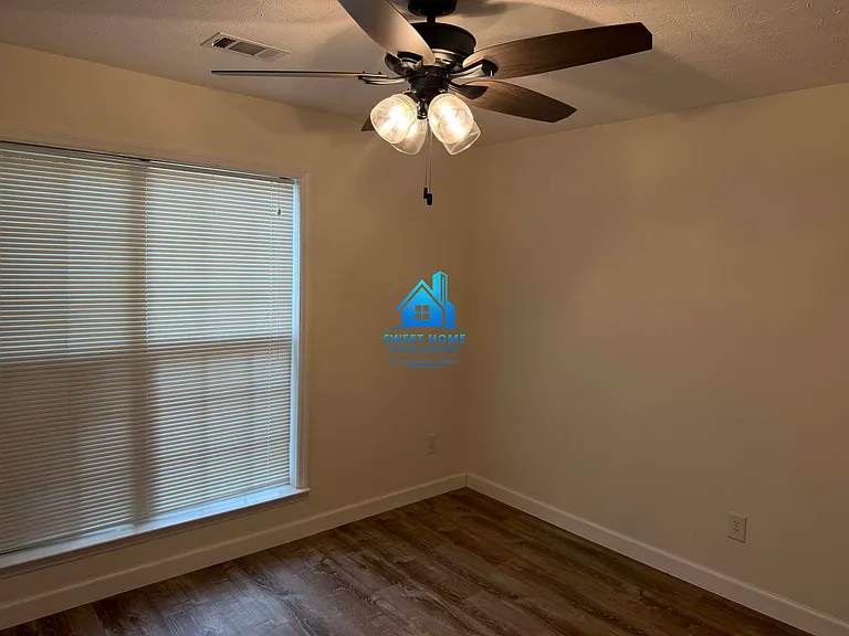 3588 Woodland Dr — Photo 10