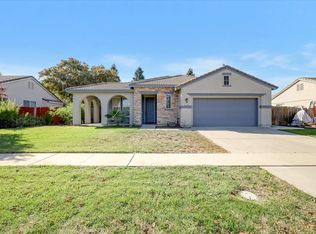 1180 Bronco Dr, Plumas Lake, CA 95961