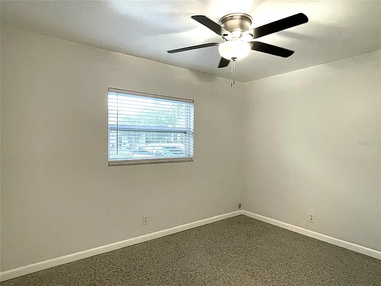 902 S Bruce St #B — Photo 22