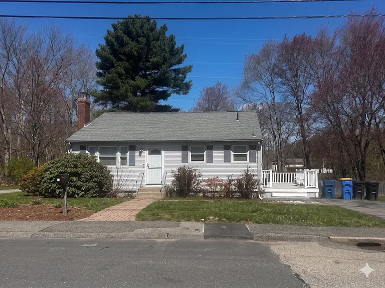 13 Virginia Cir — Photo 5
