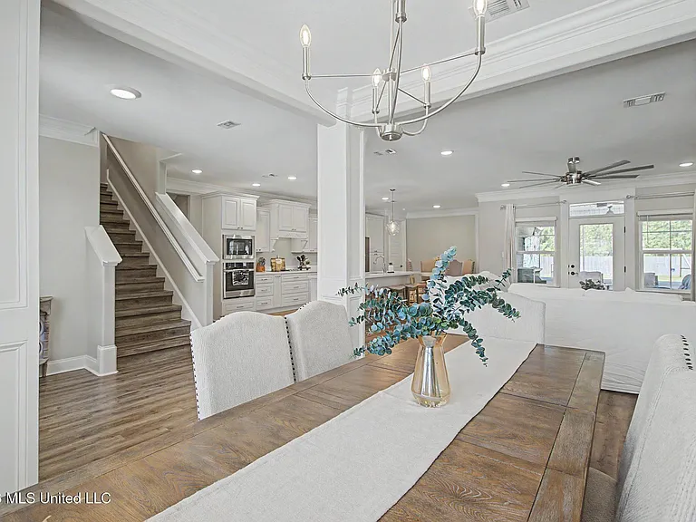 6812 Enclave Ln — Photo 12