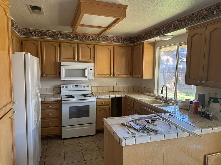 167 Via Mission Dr — Photo 3
