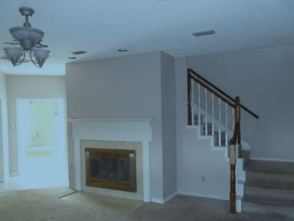 3rd image of 2004 Hidden Trail Dr