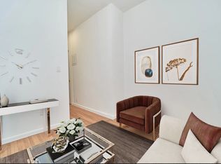 324 E 74th St APT 4B, New York, NY 10021