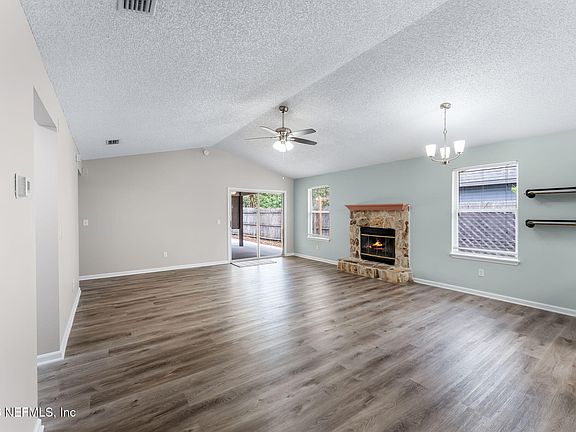 3rd image of 2727 MC CORMICK WOODS Drive