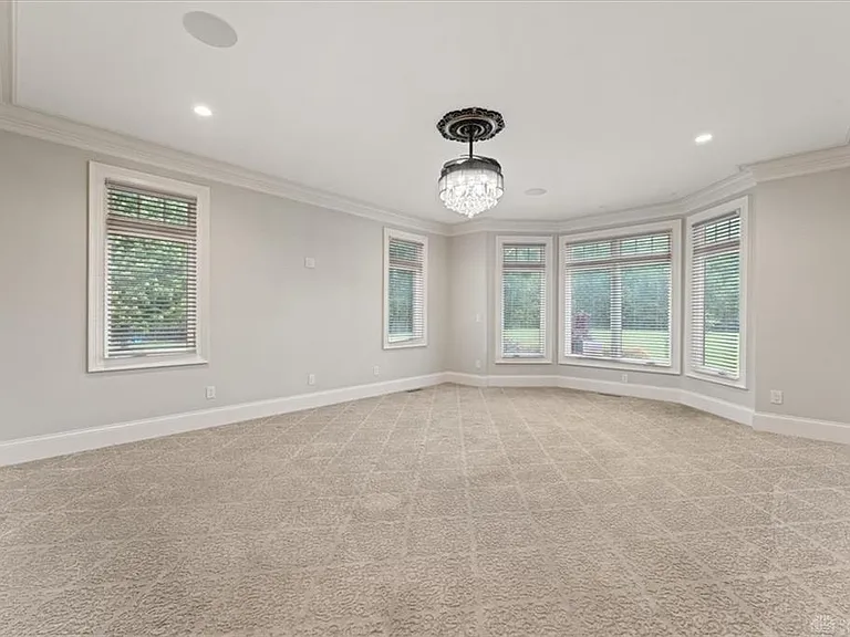 9020 Whisperinghill Dr — Photo 31