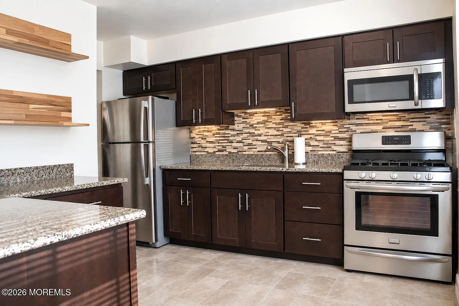 1 bed, 842 sqft, $2,300 — Photo 1