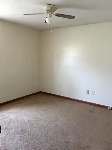 710 Little John Dr — Photo 21