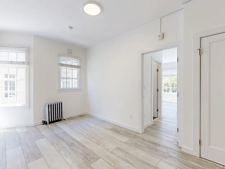936 Hayes St #29 — Photo 8