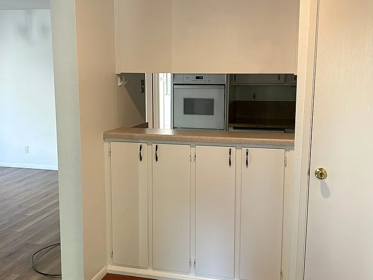 570 Peach St #26 — Photo 13