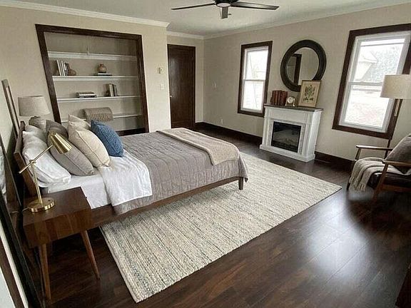3rd image of 2028 Carter STREET