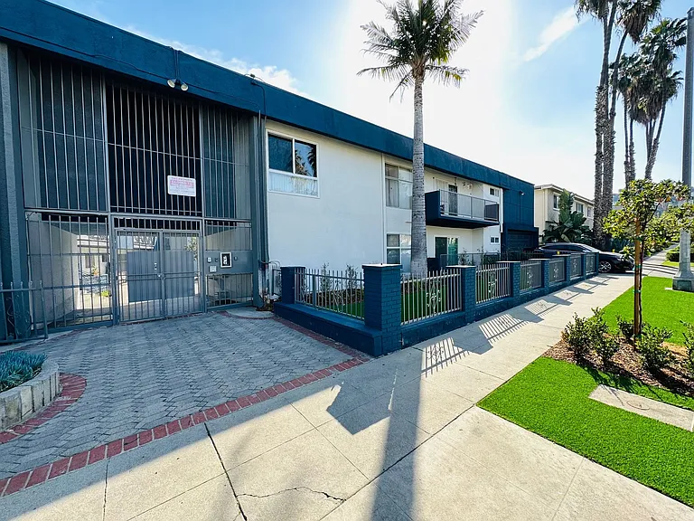 4000 Ursula Ave — Photo 4