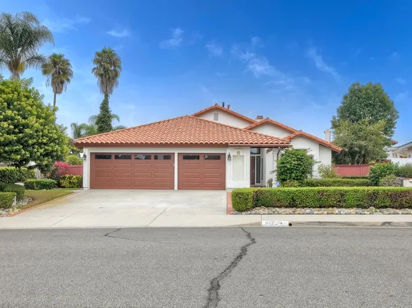 718 Lockwood Pl, Oceanside, CA 92057