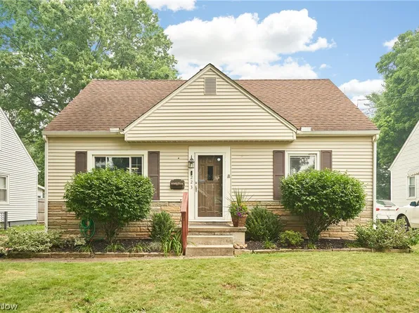 223 Davenport Ave, Akron, OH 44312