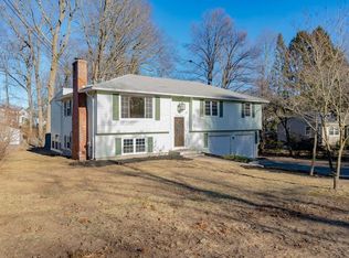 27 Brookside Dr, West Springfield, MA 01089