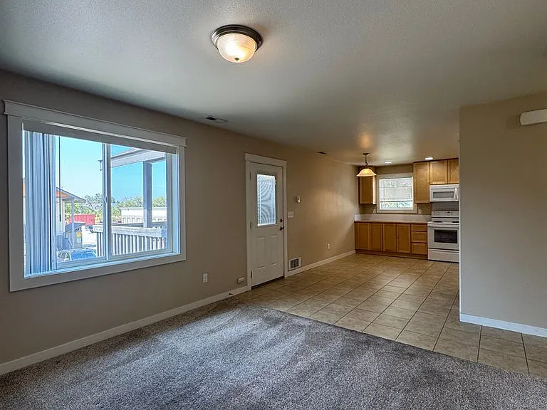 2237 Airport Rd — Photo 7