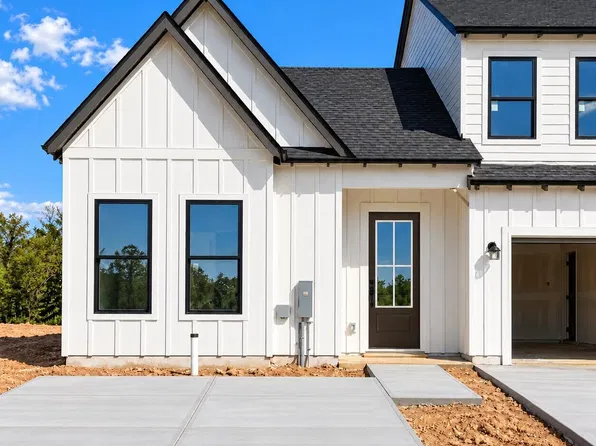 5757 Hightower Dr #82, Hixson, TN 37343