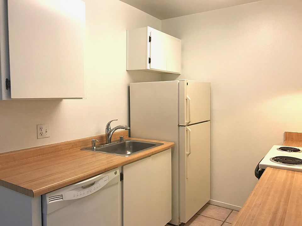 1st image of 404 Boardwalk Ave APT 8