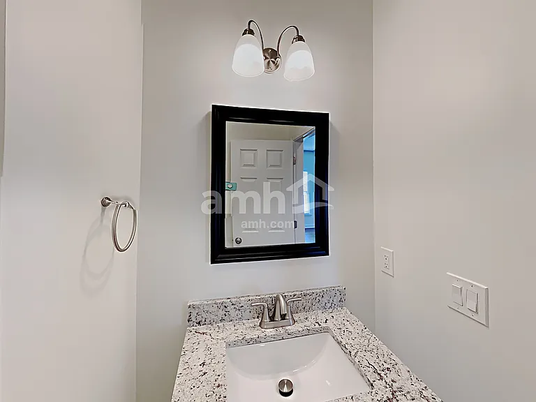 1753 Thomas Pointe Trce — Photo 8