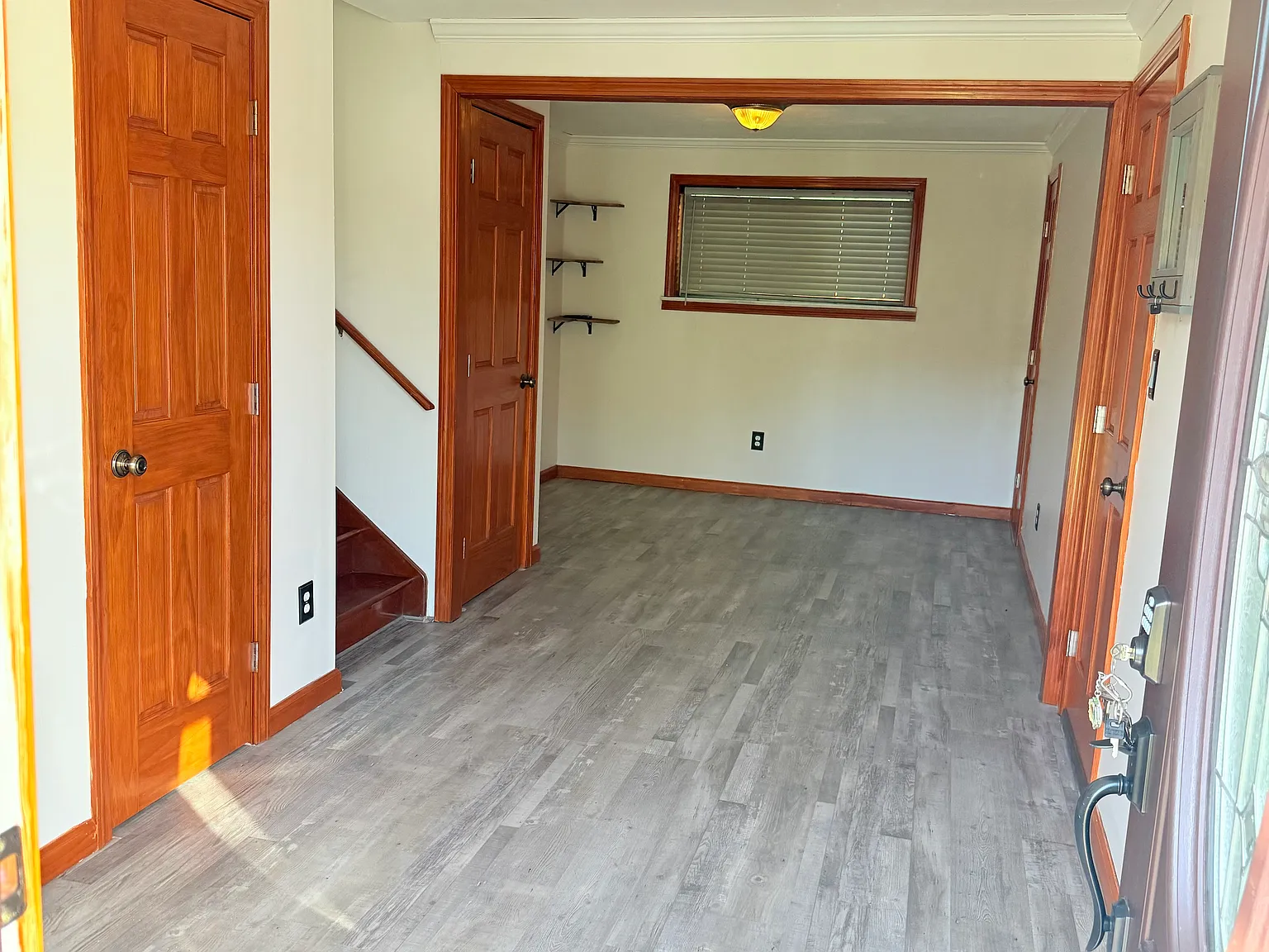 3 bed, 1222 sqft, $2,000 — Photo 2