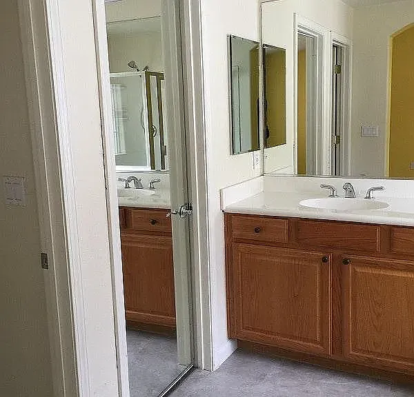 372 Adeline Ave — Photo 9
