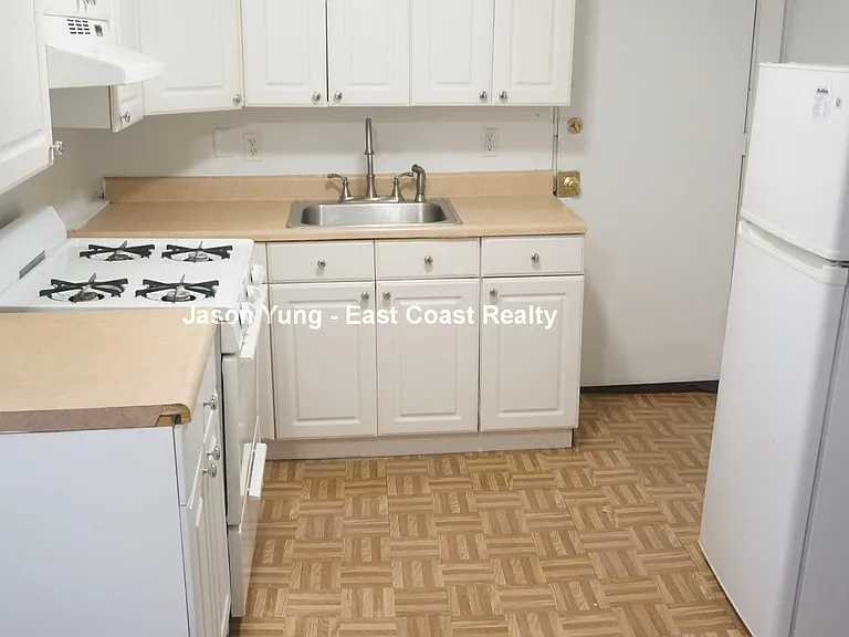 238 Hemenway St #B6 — Photo 16